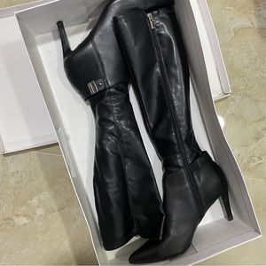 Calvin Klein Benrita black leather boots size 8